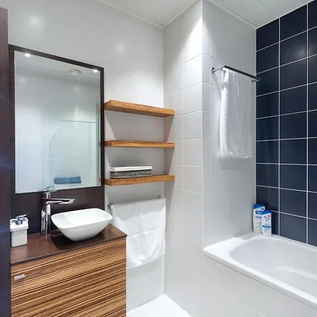 Plaza Europa Fira Gran Via Апартаменты